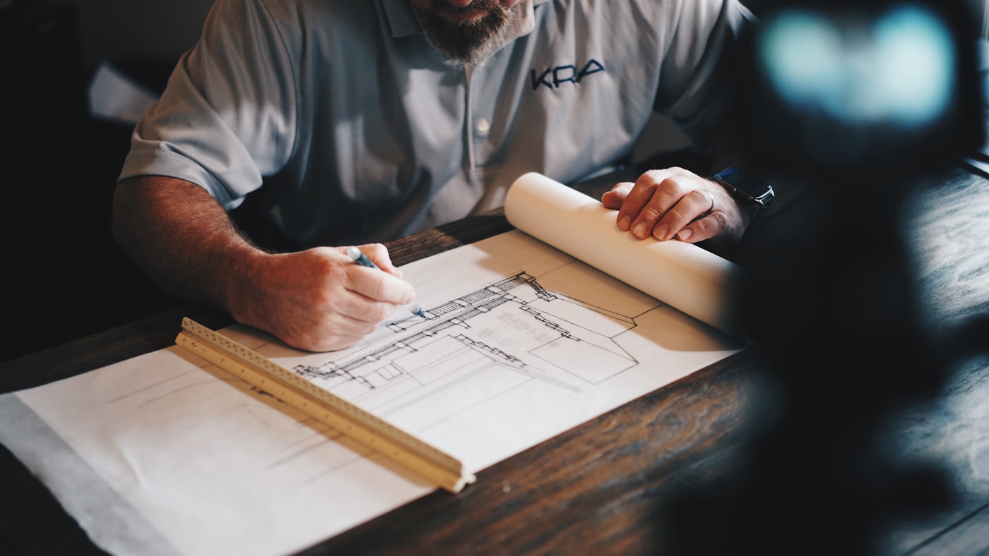 Contexto de trabajo del sector inmobiliario y construcción